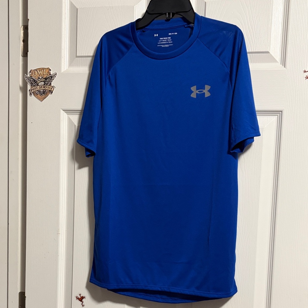 Never Worn Under Armour Men's Short Sleeve Tee in Vibrant Blue, Size Small